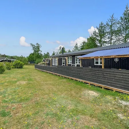 4 Bedroom Gorgeous In Vaeggerlose
