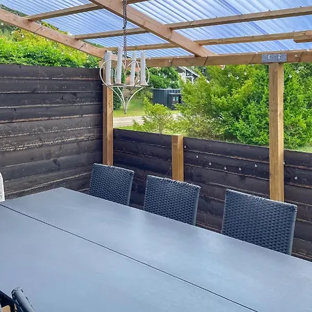 بيت للعطل 4 Bedroom Gorgeous In Vaeggerlose